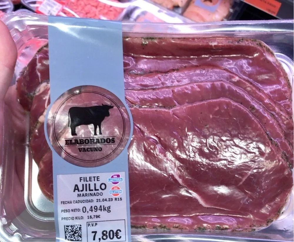 Filete de vacuno marinado al ajilo