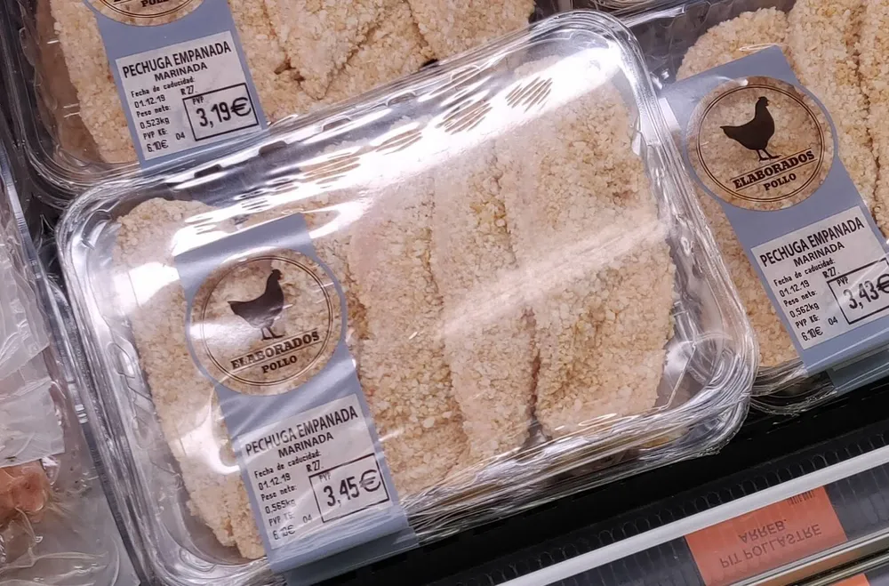 Pechuga de pollo empanada y marinada