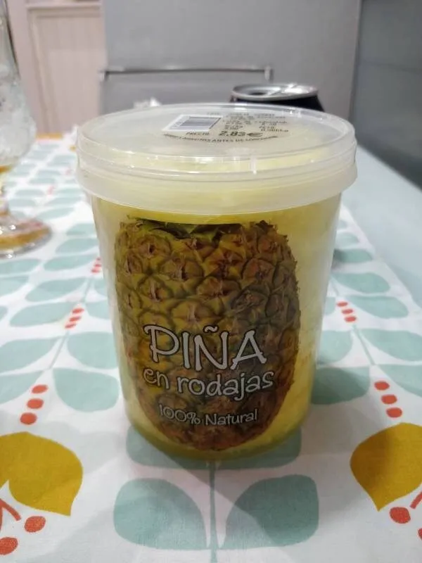 Piña natural en rodajas