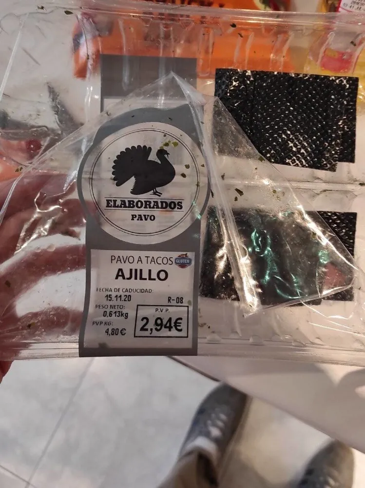Pavo a tacos ajillo