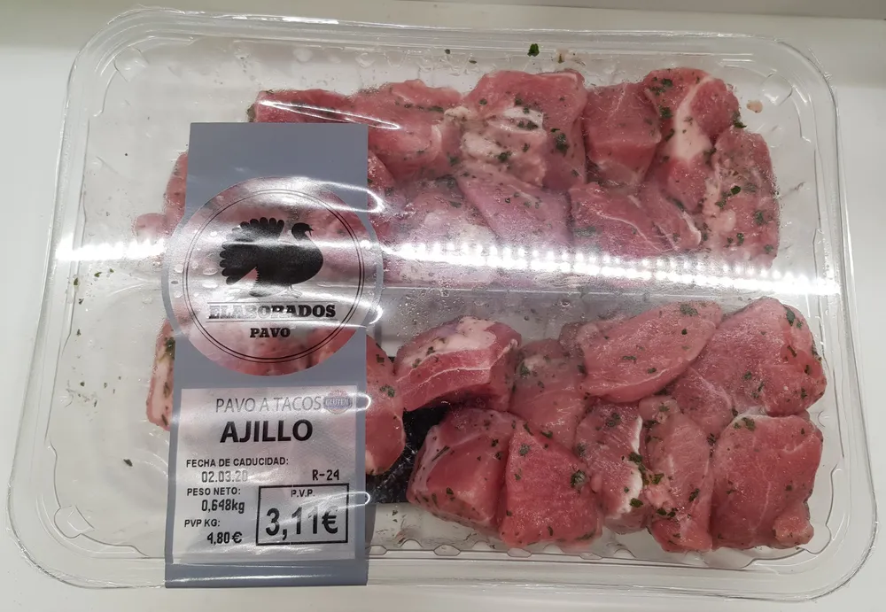 Pavo a tacos ajillo