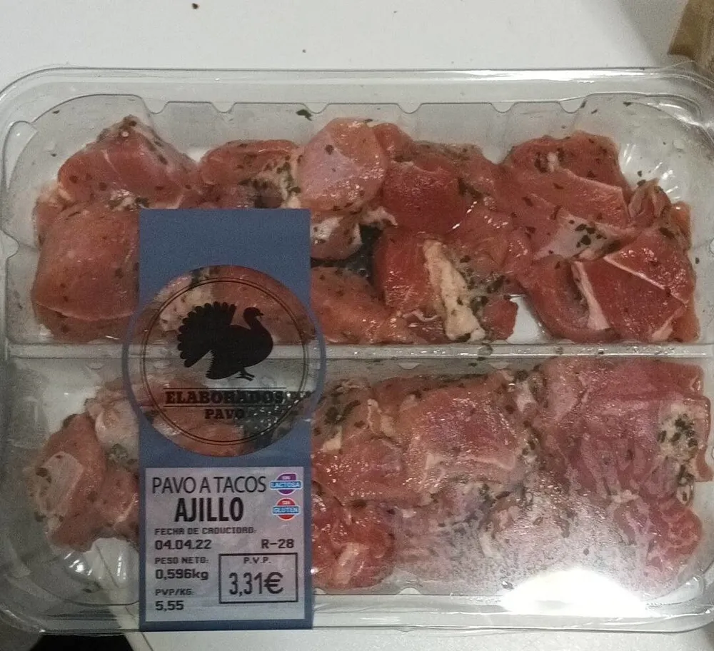 Pavo a tacos ajillo