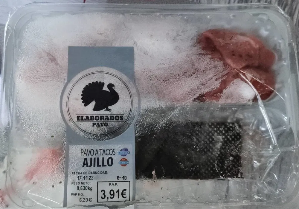 Pavo a tacos ajillo
