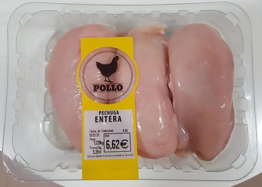 Pollo pechuga entera