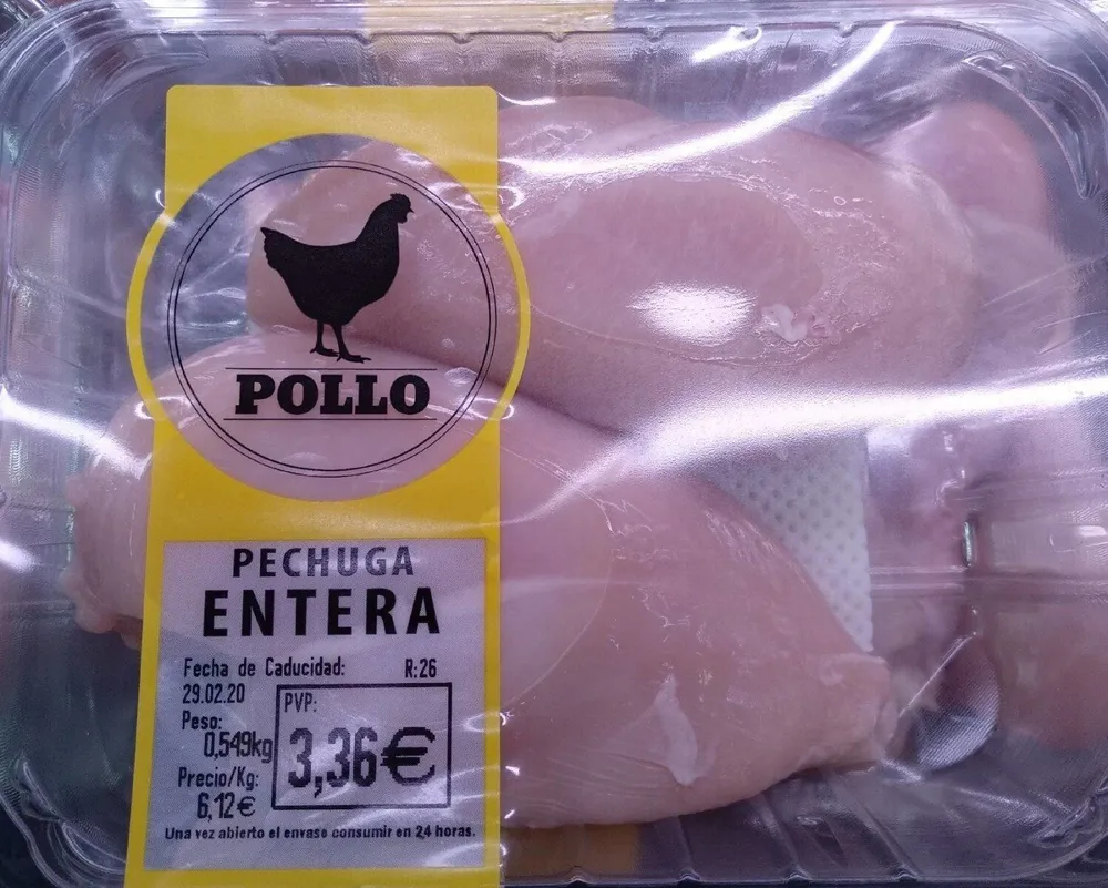 Pollo pechuga entera