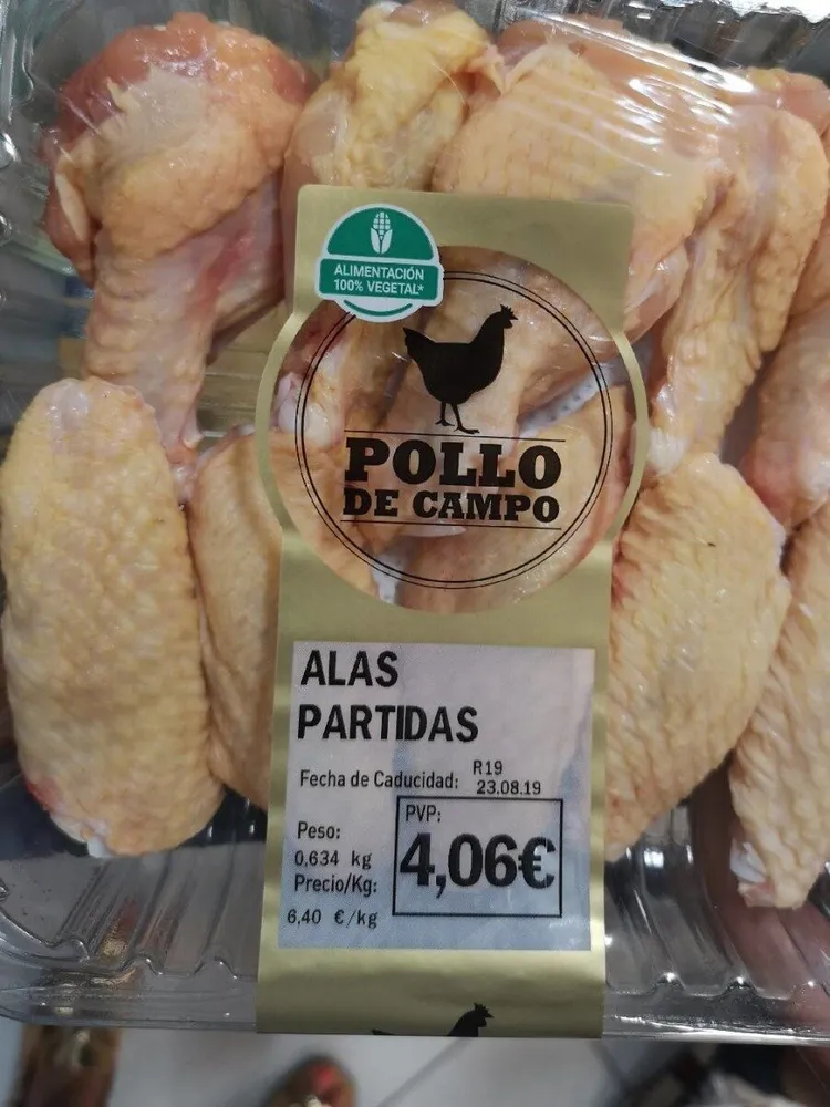 Pollo de Campo Alas Partidas