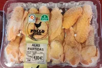 Alas partidas de pollo rural