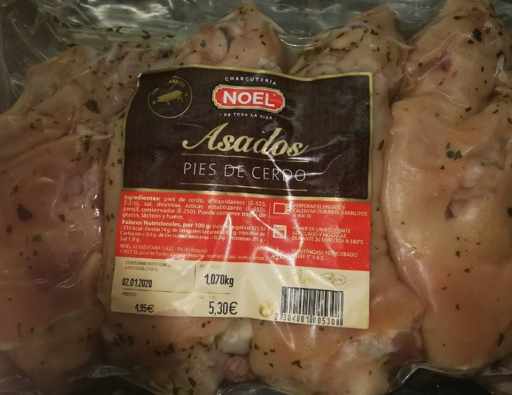 Pies de cerdo asados