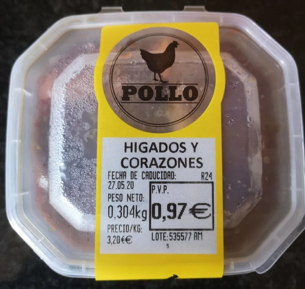 Higados y corazones de pollo