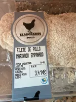 Filete de pollo marinado empanado