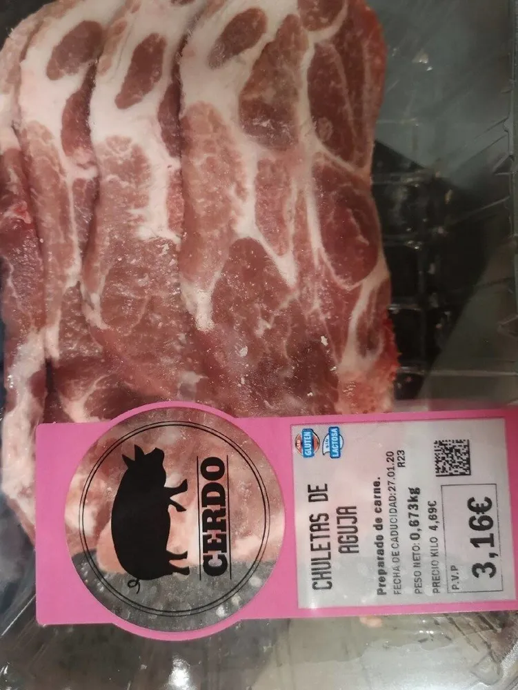 Chuletas de aguja de cerdo
