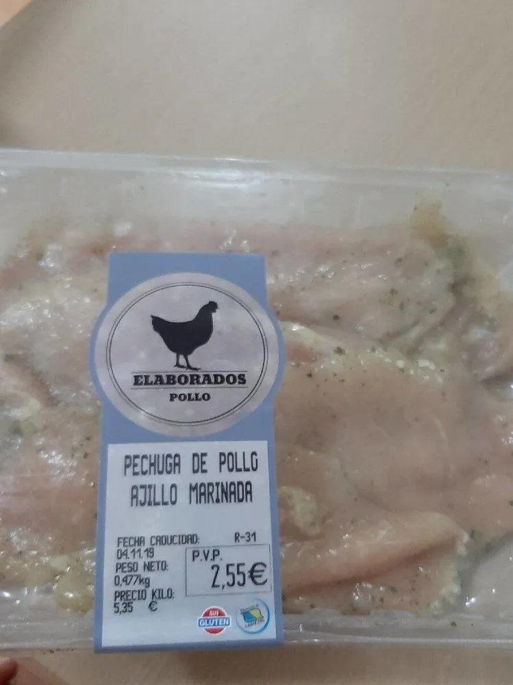 Pechuga de pollo ajillo marinada