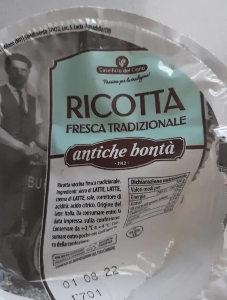 Ricotta fresca tradizionale antiche bontà