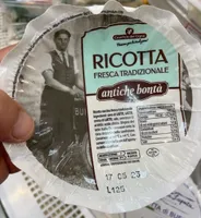 Ricotta fresca tradizionale