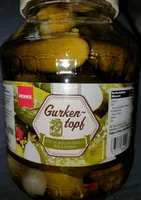 Gurkentopf mit Silberzwiebeln und Paprika