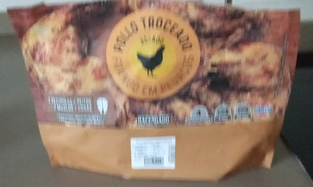 Pollo troceado assado