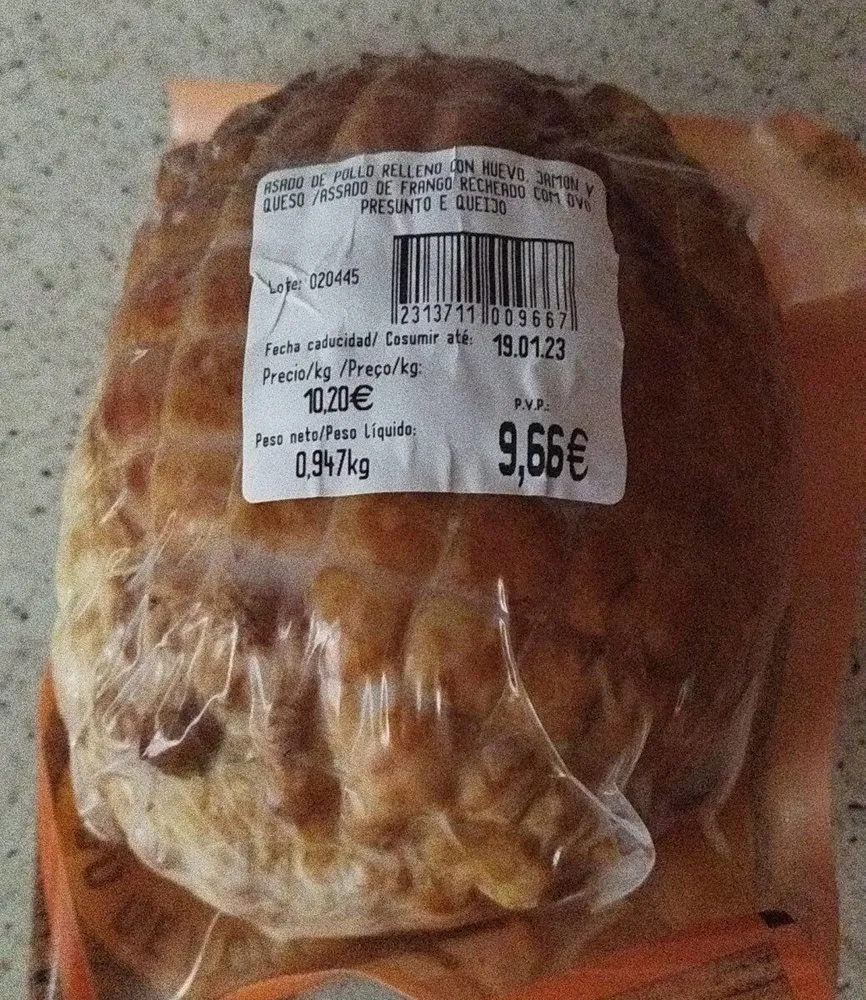 Asado de pollo relleno con huevo