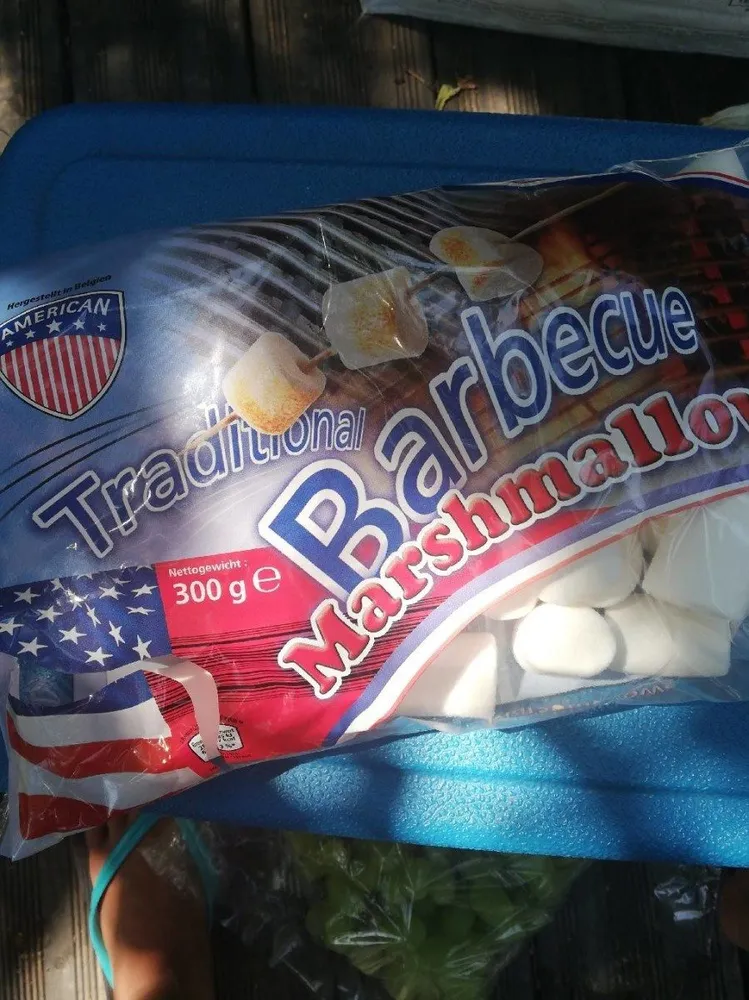 Traditional barbecue marshmallows