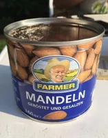 Geröstete und gesalzen Mandeln