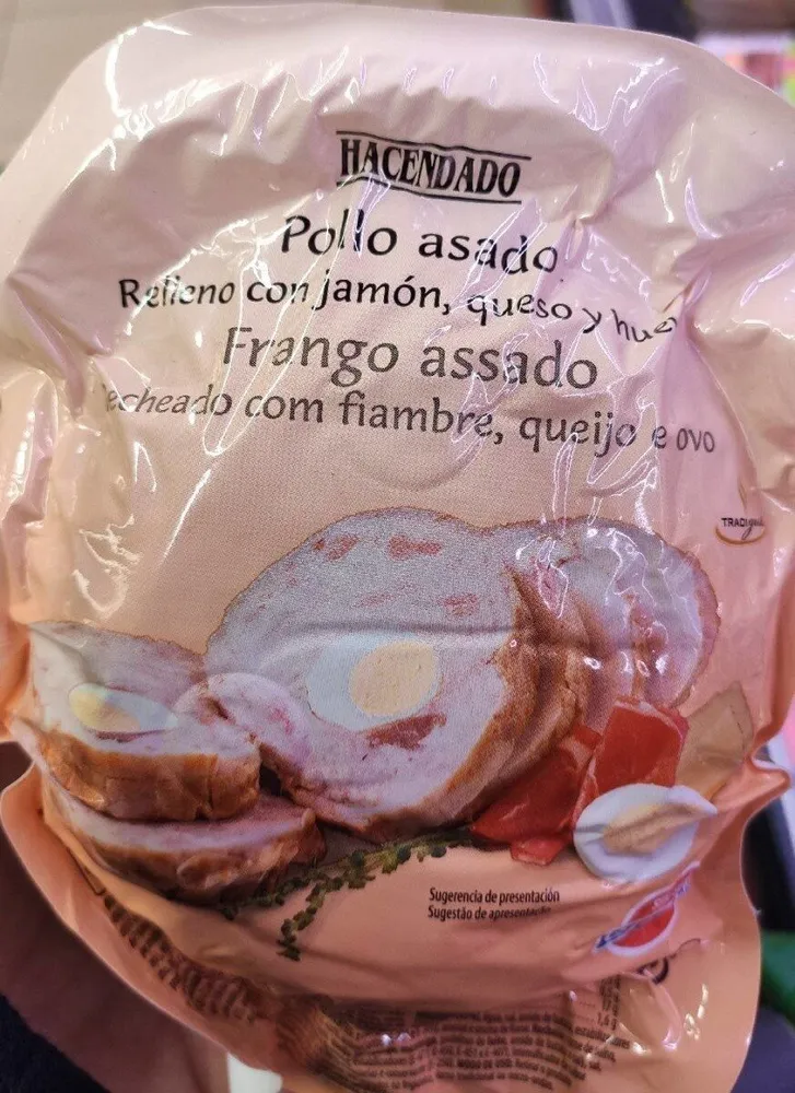 Pollo asado relleno jamón, queso y huevo