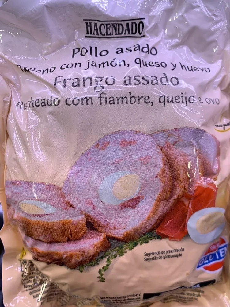 Pollo asado con jamón, queso y huevo