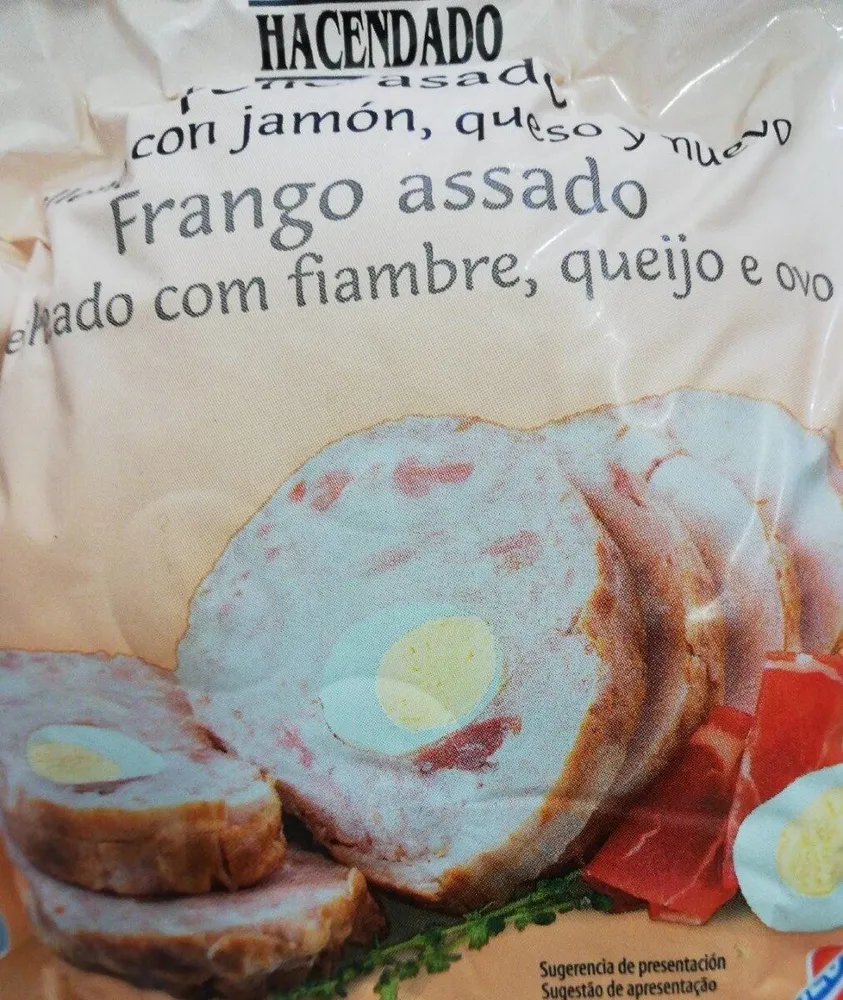 Pollo asado relleno con jamón, queso y huevo