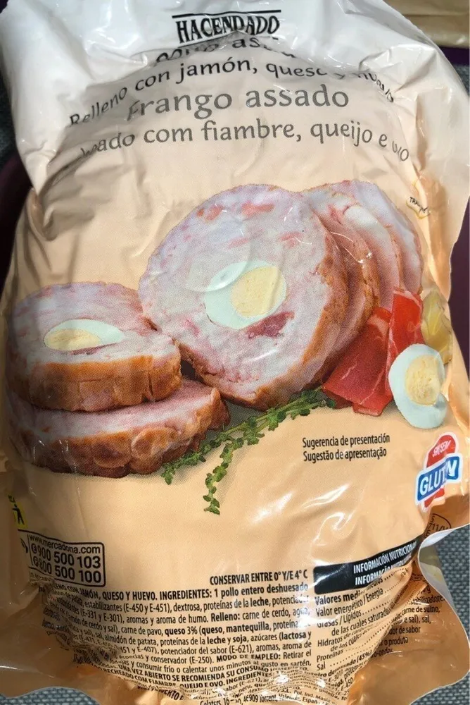Pollo asado relleno con jamon, queso y huevo