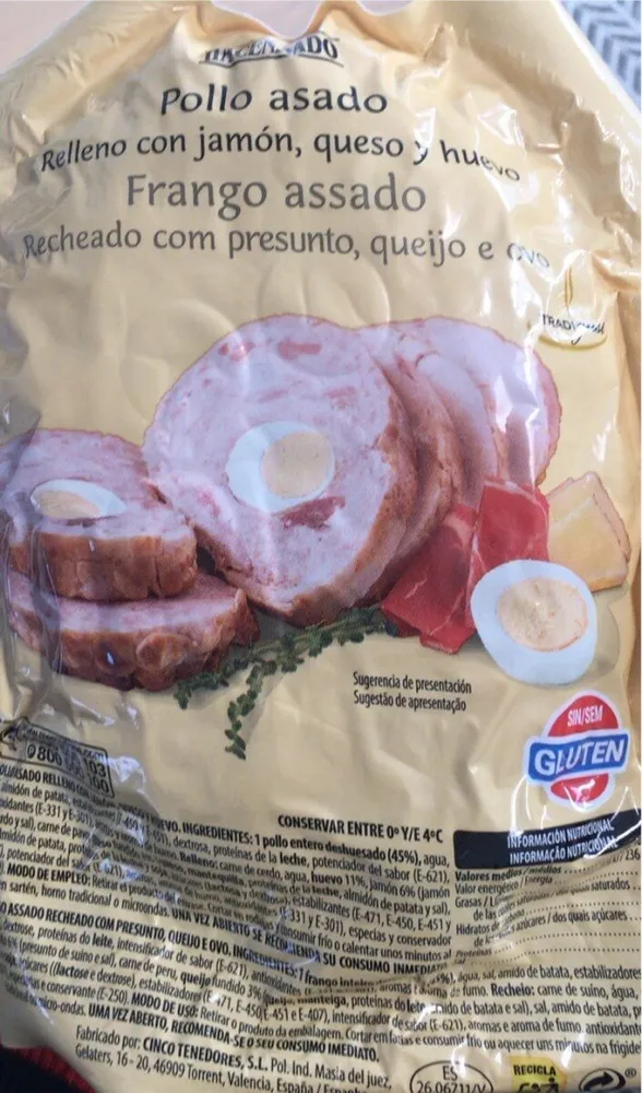 Pollo asado relleno con jamon, queso y huevo