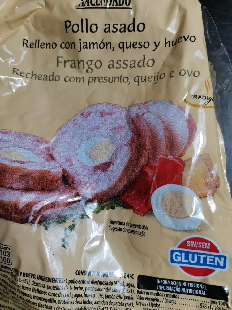Pollo Asado relleno con jamón, queso y huevo