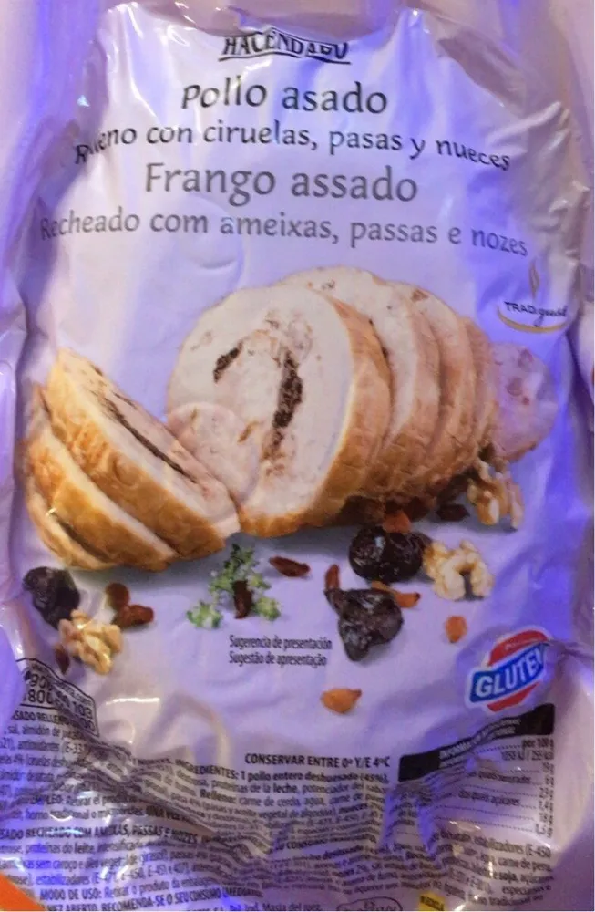 Pollo asado relleno con ciruelas pasas y nueces