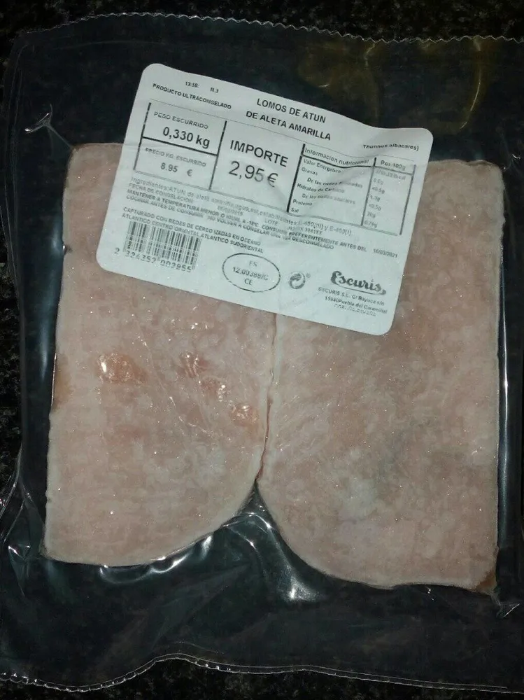 Lomos de atún de atleta amarilla