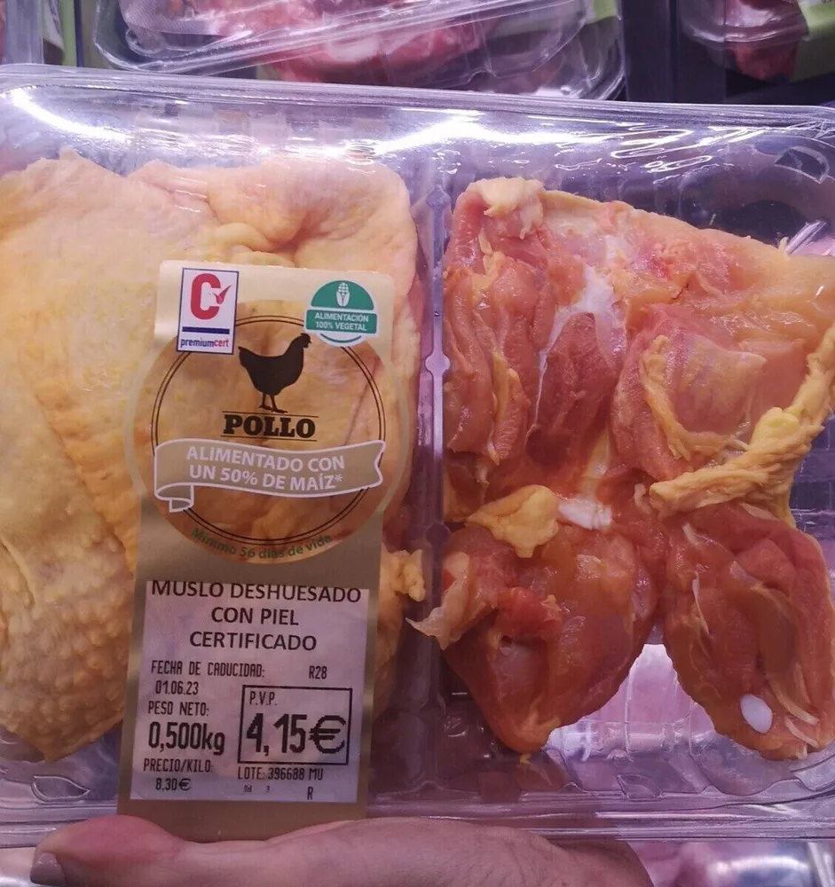 Muslo deshuesado alimentado maiz