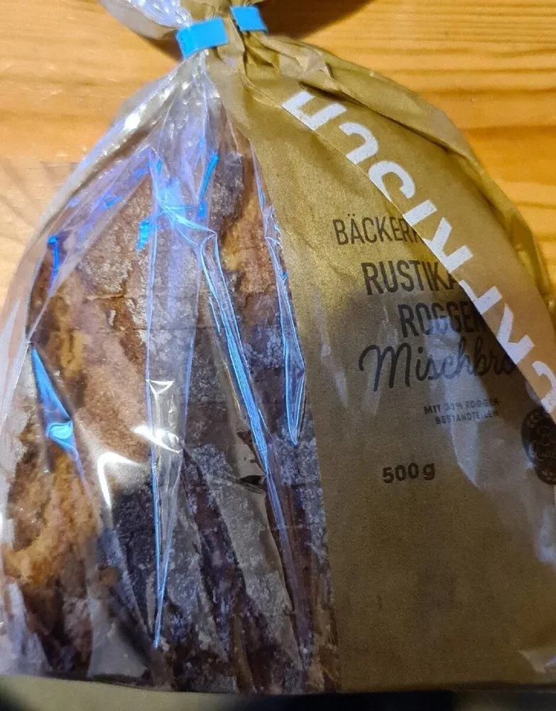 Rustikales Roggenbrot