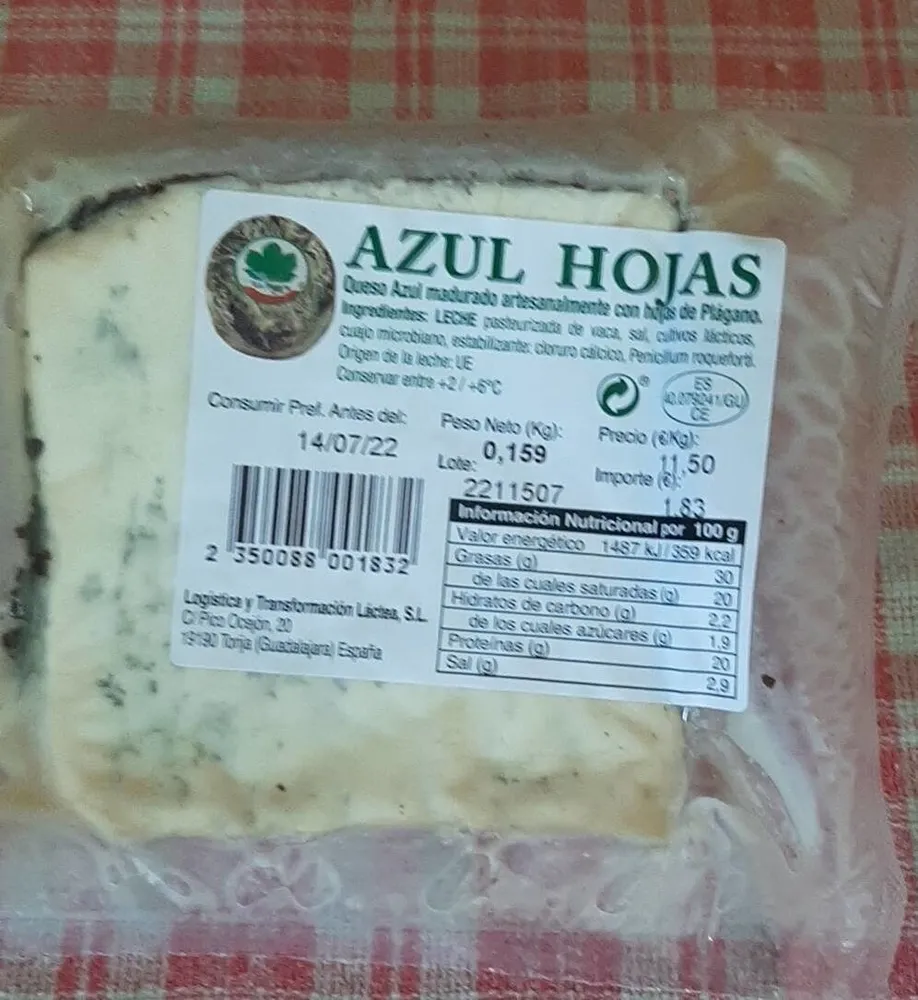 Queso Azul madurado artesanalmente con hojas de Plágano
