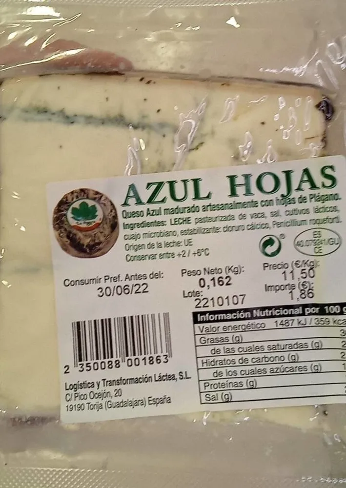 Quedo azul con hojas