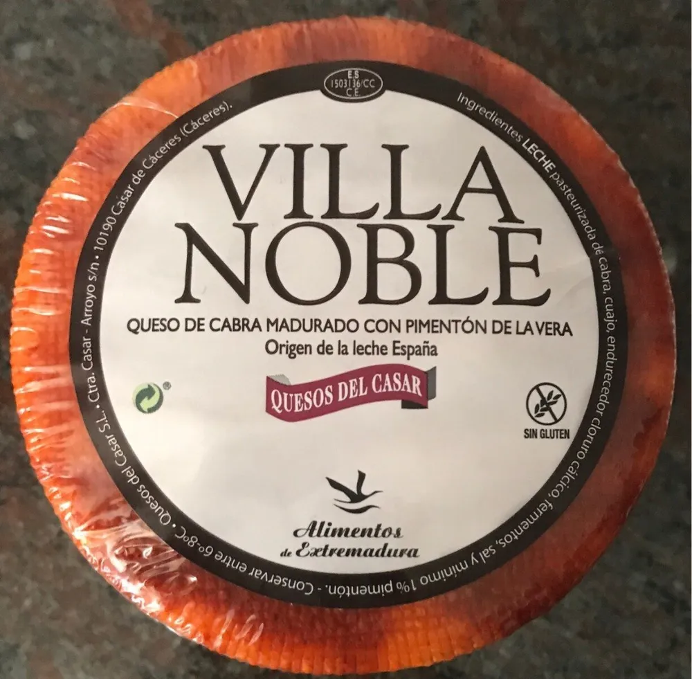 Queso de cabra madurado con pimenton de la Vera