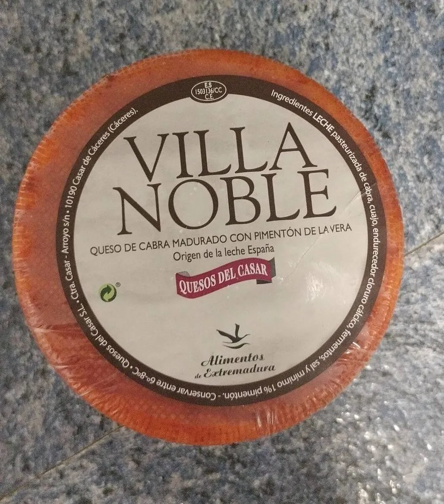 Queso de cabra madurado con pimentón de la vera