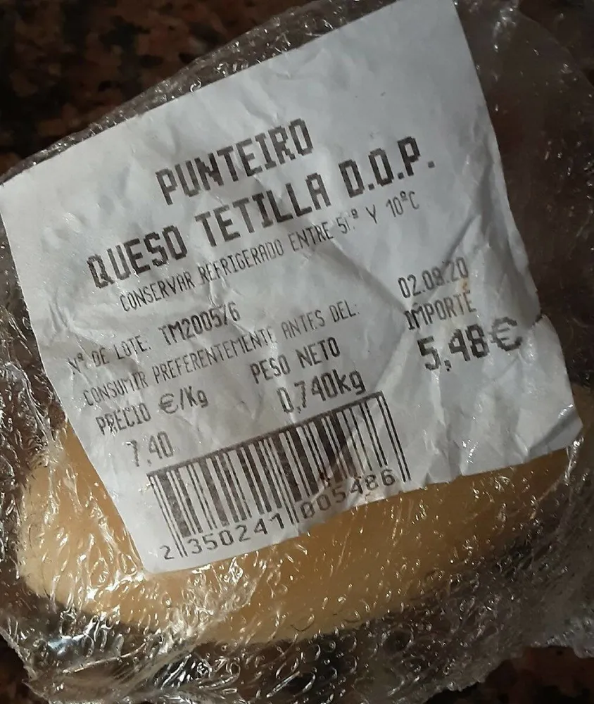 Queso tetilla