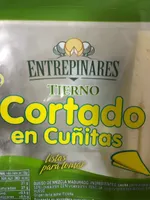 Queso tierno cortado en cuñitas
