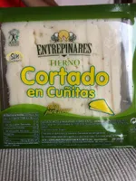 Queso tierno cortado en cuñitas