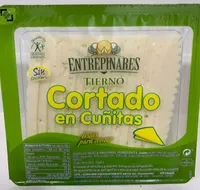Queso tierno cortado en cuñitas