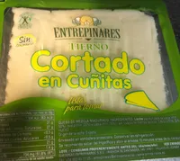 Queso tierno cortado en cuñitas