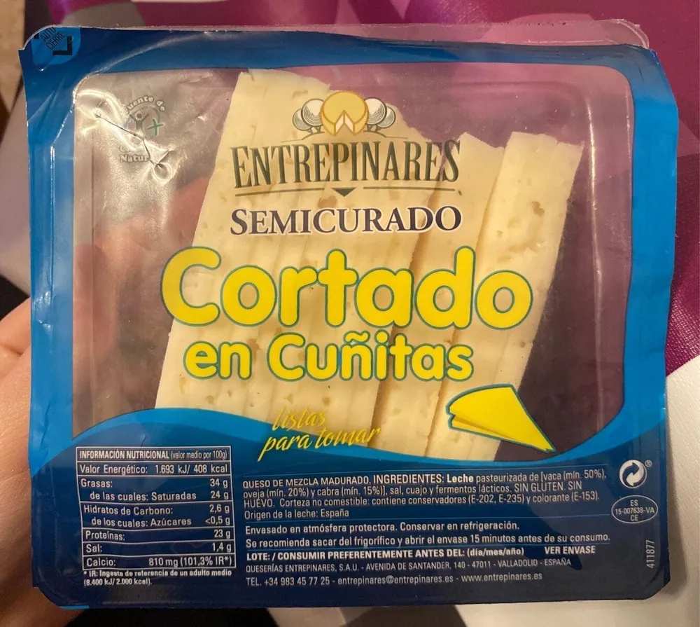 Queso Cortado en cuñitas Semicurado