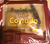 Queso curado en cuñitas