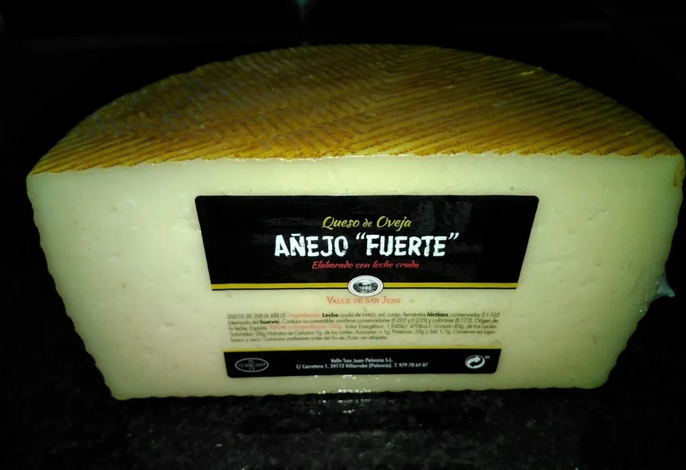 Queso de oveja añejo fuerte