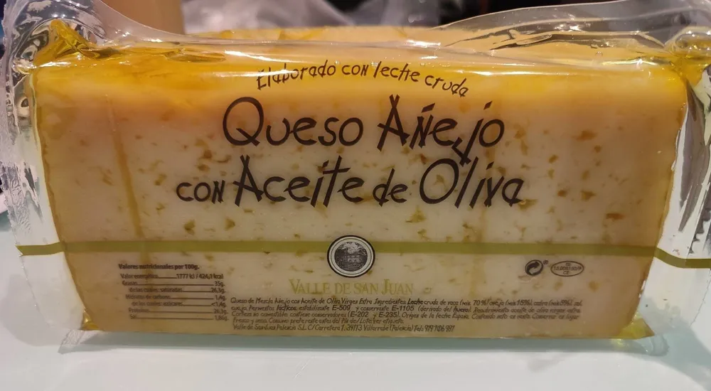 Queso Añejo con Aceite de Oliva