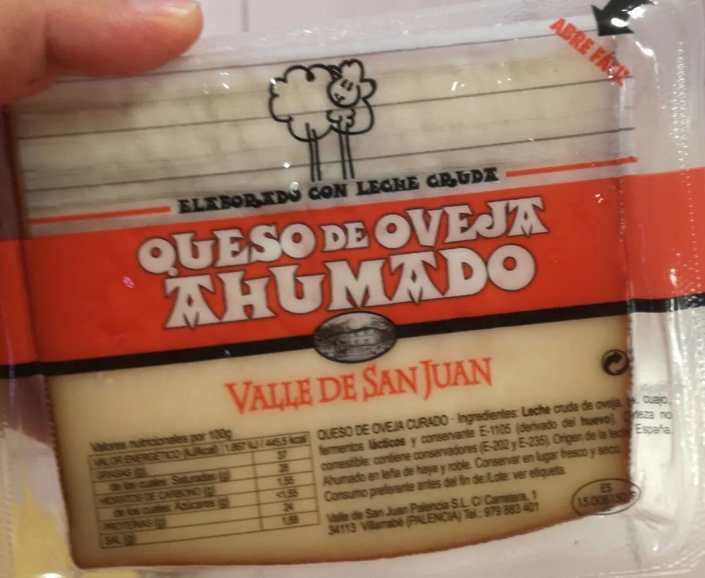 Quesa oveja ahumado