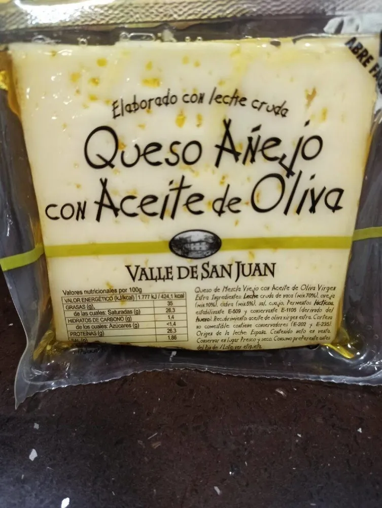 Queso añejo con aceite de oliva