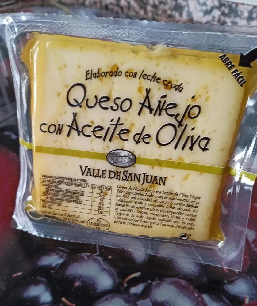 Queso añejo con aceite de oliva