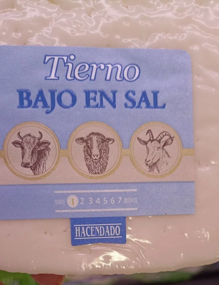 Queso tierno bajo sal